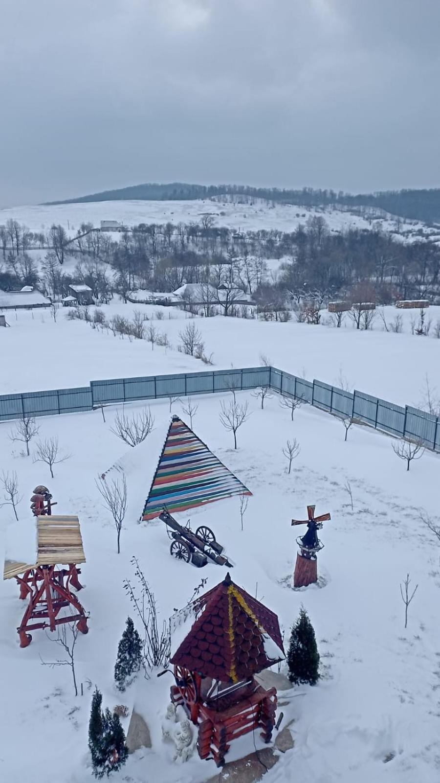 La Capra Vecinului Villa Oglinzi Exteriör bild